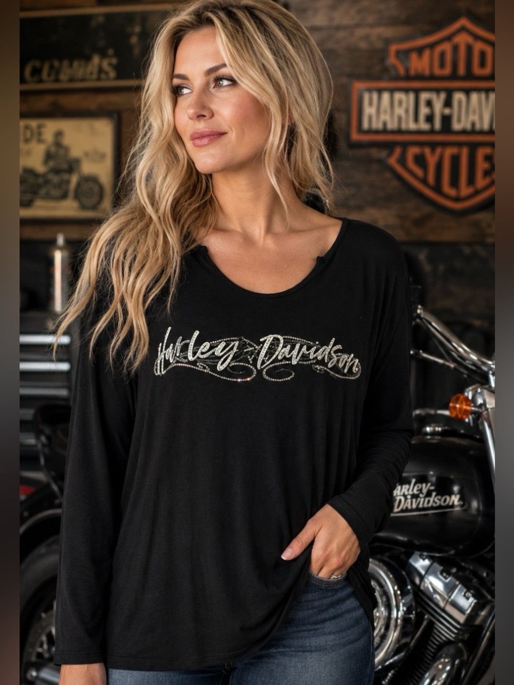 Harley Davidson rhinestone logo tee size medium
